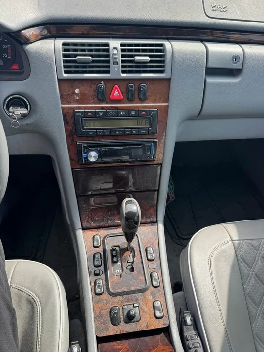 2001 Mercedes-Benz W210 E-Class - Image 13 of 13