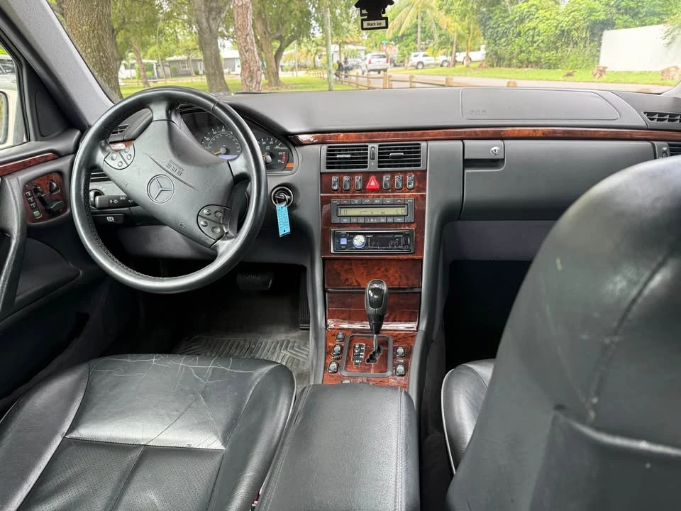 2001 Mercedes-Benz W210 E-Class - Image 10 of 18