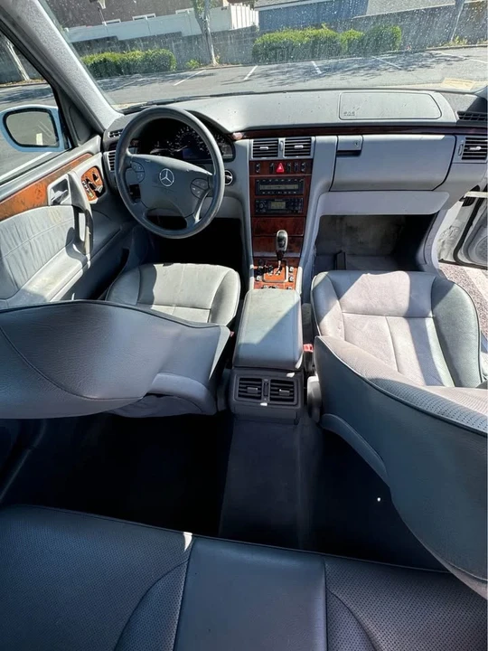 2001 Mercedes-Benz W210 E-Class - Image 10 of 12