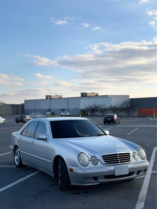 2001 Mercedes-Benz W210 E-Class - Image 2 of 15