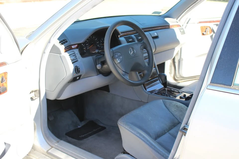 2001 Mercedes-Benz W210 E-Class - Image 10 of 13