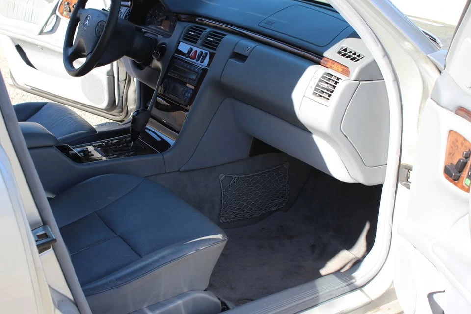 2001 Mercedes-Benz W210 E-Class - Image 9 of 13