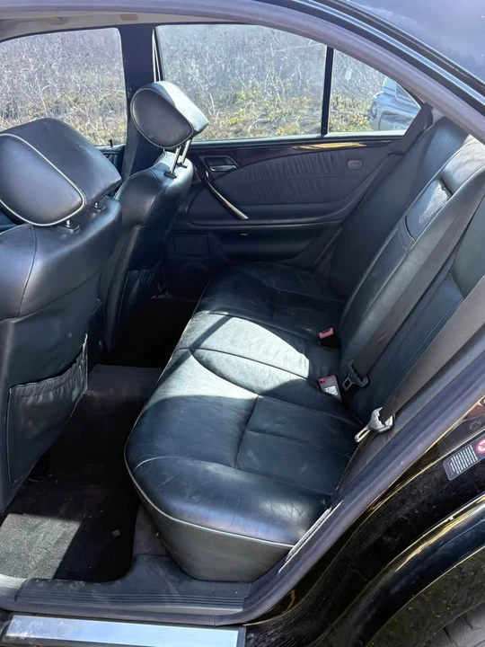 2001 Mercedes-Benz W210 E-Class - Image 9 of 13