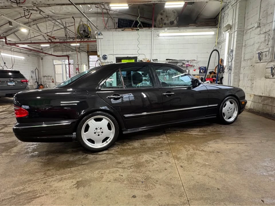 2001 Mercedes-Benz W210 E 36 & E 50 & E 55 & E 60 AMG - Image 9 of 12