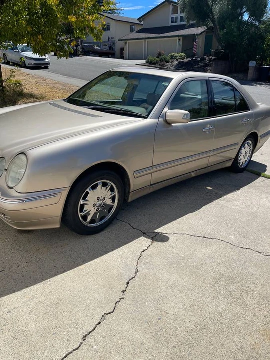2001 Mercedes-Benz W210 E-Class - Image 2 of 5