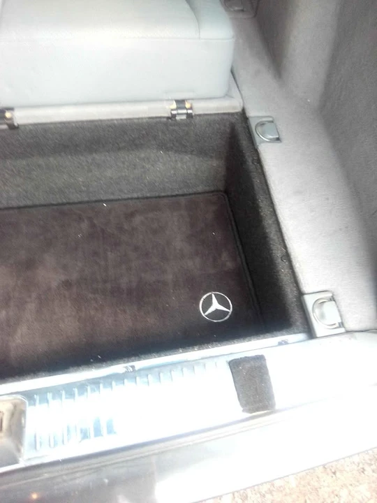 2001 Mercedes-Benz W210 E-Class - Image 12 of 20