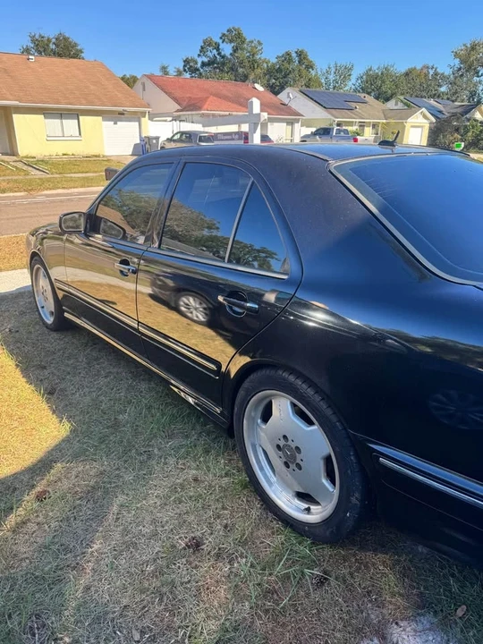 2001 Mercedes-Benz W210 E 36 & E 50 & E 55 & E 60 AMG - Image 2 of 19