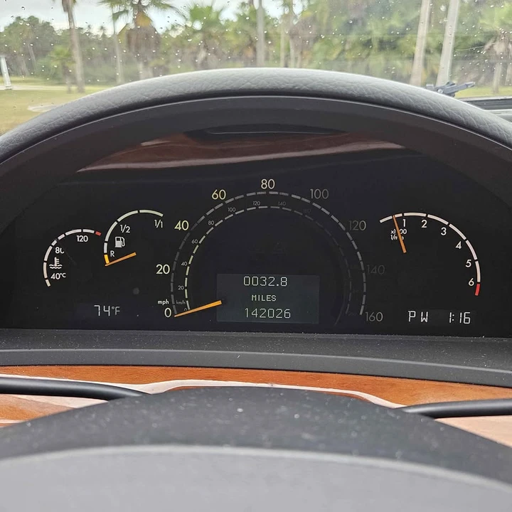 2001 Mercedes-Benz W220 S-Class - Image 9 of 15