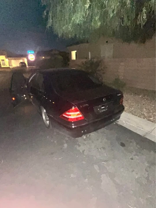 2001 Mercedes-Benz W220 S-Class - Image 2 of 2