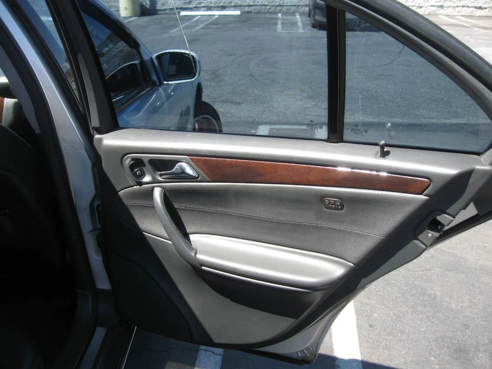 2001 Mercedes-Benz W203 C-Class - Image 15 of 19