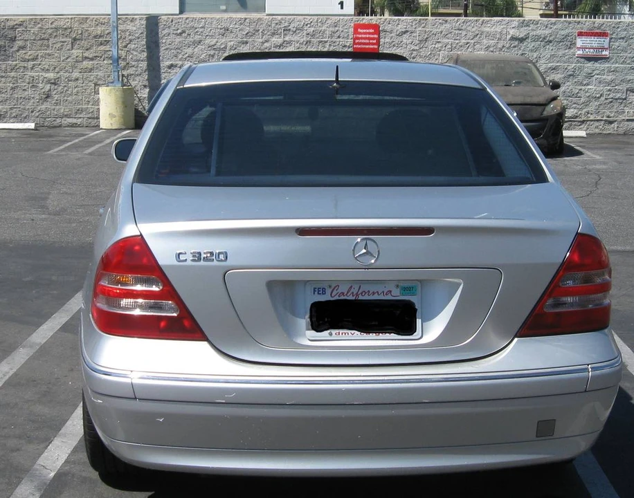 2001 Mercedes-Benz W203 C-Class - Image 2 of 19