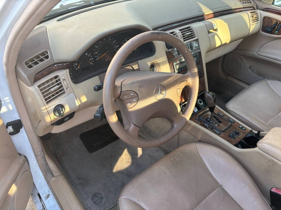 2001 Mercedes-Benz W210 E-Class - Image 10 of 16