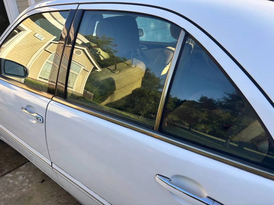 2001 Mercedes-Benz W210 E-Class - Image 9 of 16