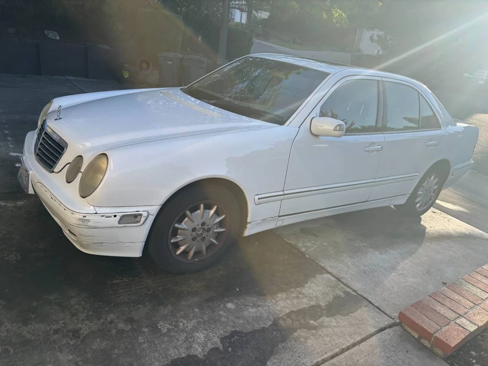 2001 Mercedes-Benz W210 E-Class - Image 2 of 16