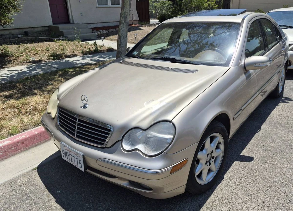 2001 Mercedes-Benz W203 C-Class - Image 3 of 11