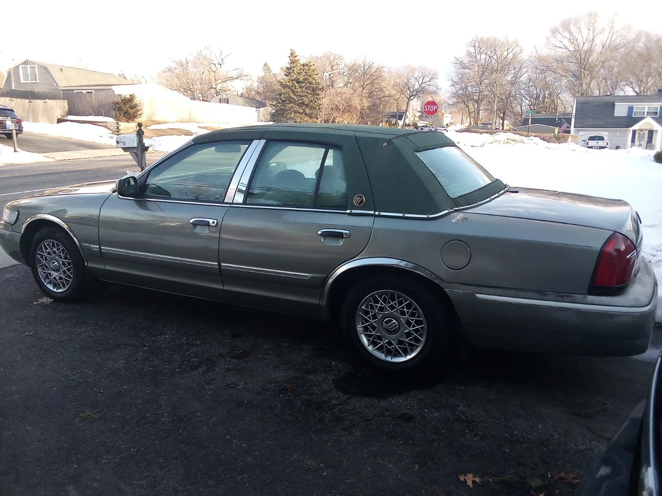 2001 Mercury Grand Marquis - Image 3 of 21