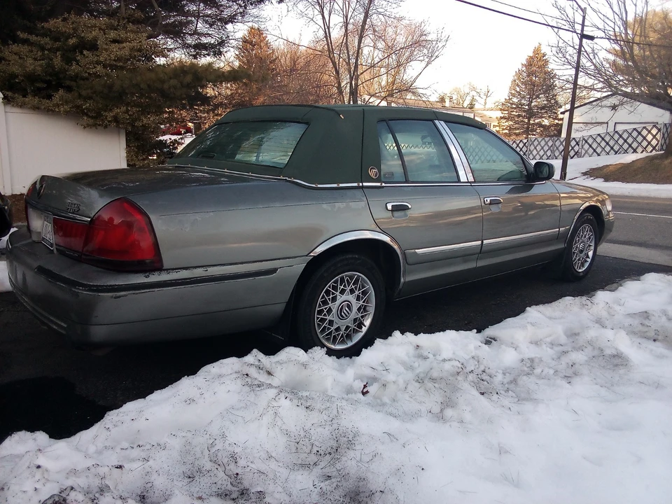 2001 Mercury Grand Marquis - Image 4 of 21