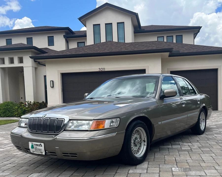 2001 Mercury Grand Marquis - Image 6 of 31