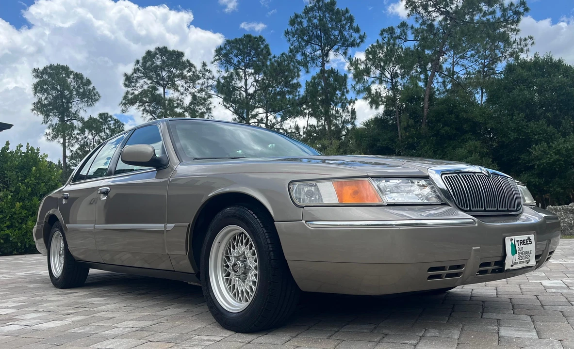 2001 Mercury Grand Marquis - Image 16 of 31