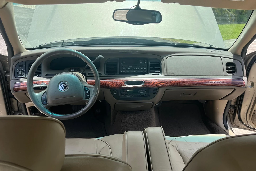 2001 Mercury Grand Marquis - Image 28 of 31