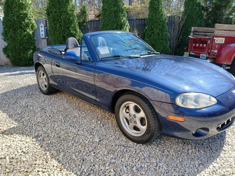 2001 Mazda NB MX-5 Miata - Image 6 of 10