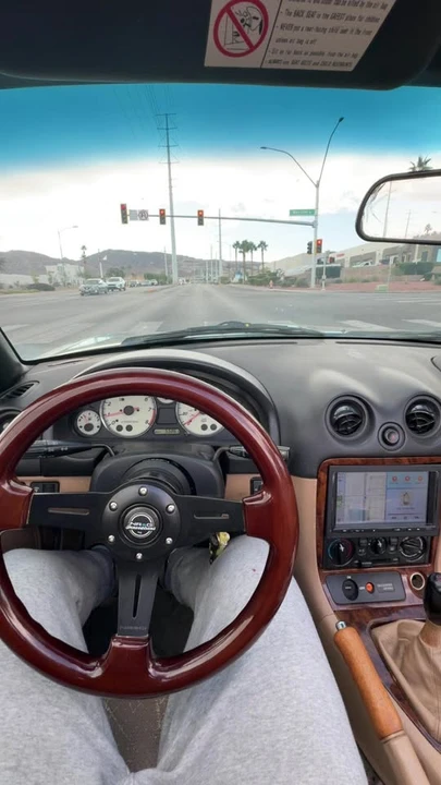 2001 Mazda NB MX-5 Miata - Image 5 of 6