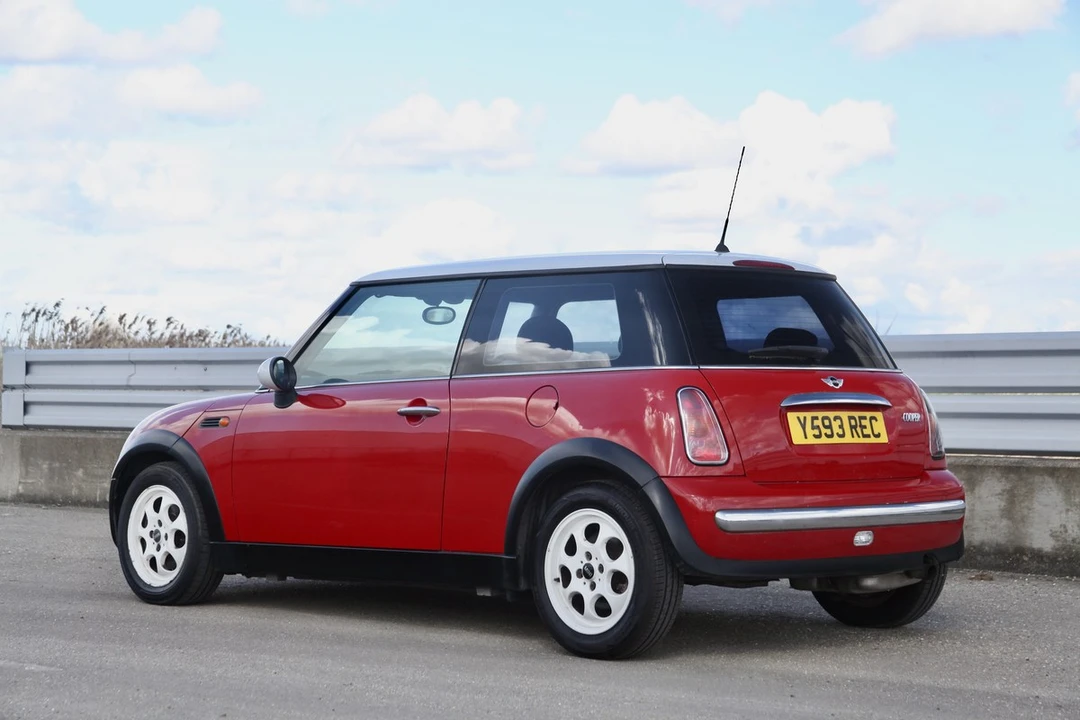 2001 Mini Mini 1st Gen - Image 9 of 30