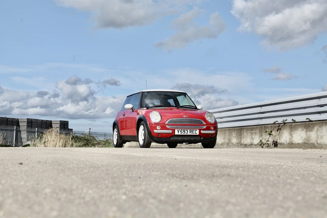 2001 Mini Mini 1st Gen - Image 17 of 30