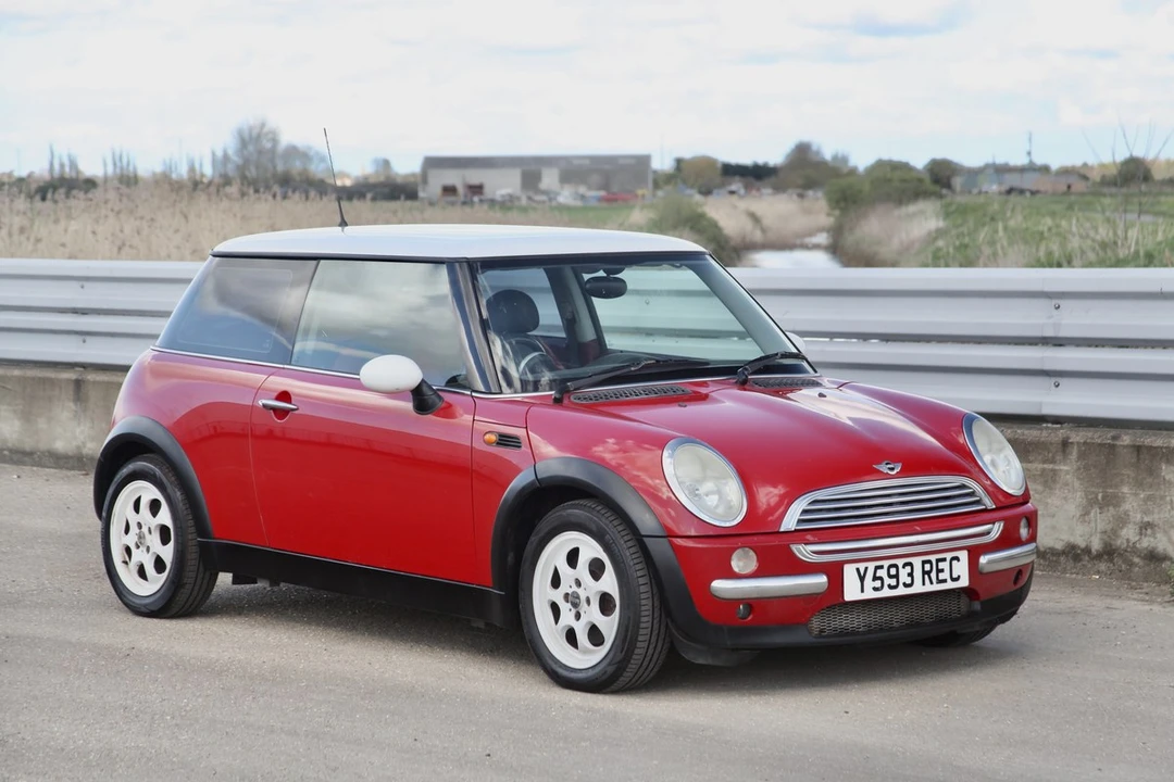 2001 Mini Mini 1st Gen - Image 13 of 30