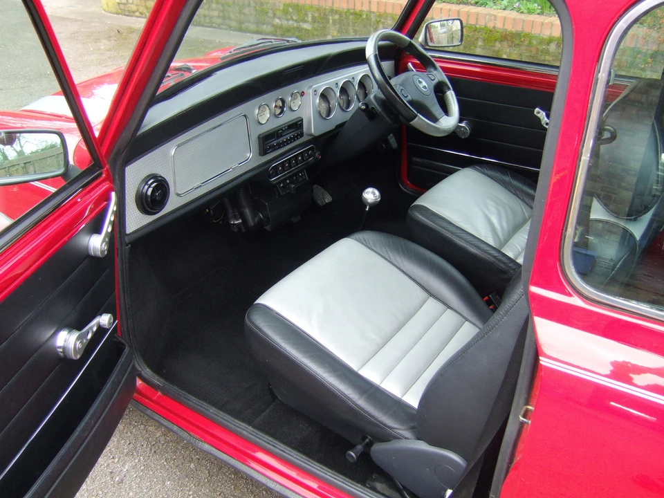 2001 Mini Mini 1st Gen - Image 4 of 4
