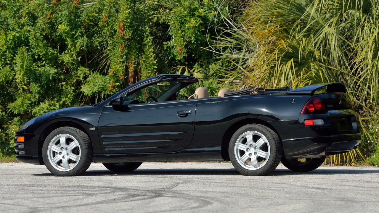 2001 Mitsubishi Eclipse 3rd Gen - Image 13 of 23
