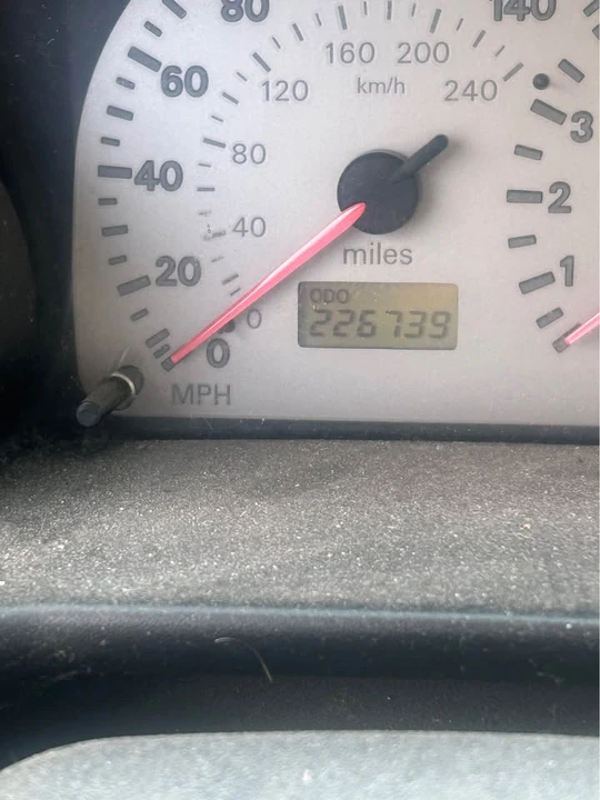 2001 Mitsubishi Eclipse - Image 3 of 6