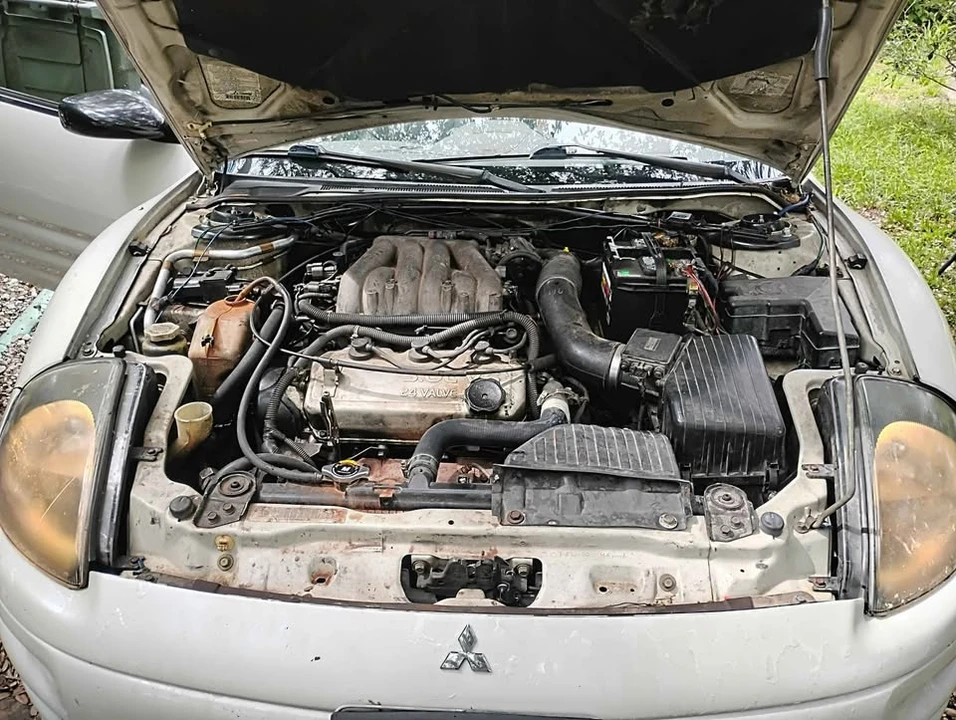 2001 Mitsubishi Eclipse 3rd Gen - Image 3 of 12