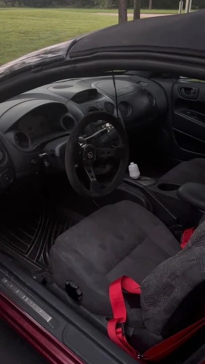 2001 Mitsubishi Eclipse 3rd Gen - Image 4 of 10