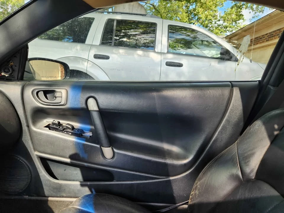 2001 Mitsubishi Eclipse 3rd Gen - Image 8 of 13