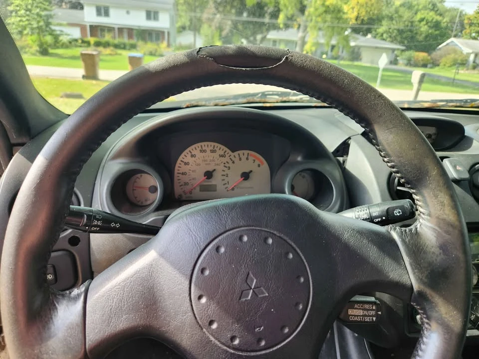 2001 Mitsubishi Eclipse 3rd Gen - Image 11 of 13