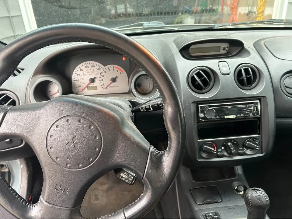2001 Mitsubishi Eclipse - Image 9 of 10