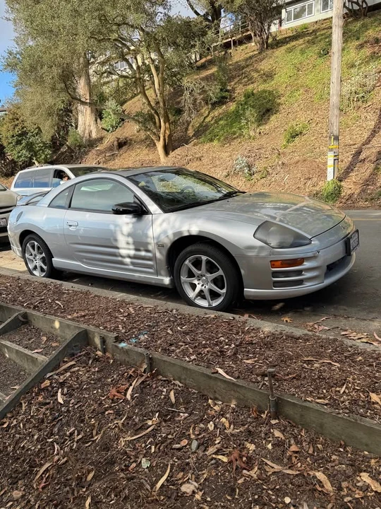 2001 Mitsubishi Eclipse 3rd Gen - Image 2 of 13