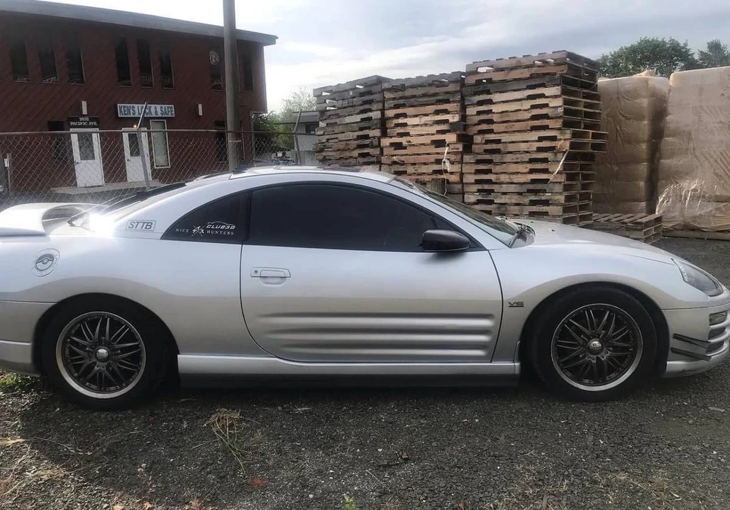 2001 Mitsubishi Eclipse 3rd Gen - Image 10 of 13