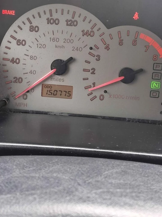 2001 Mitsubishi Eclipse - Image 2 of 4