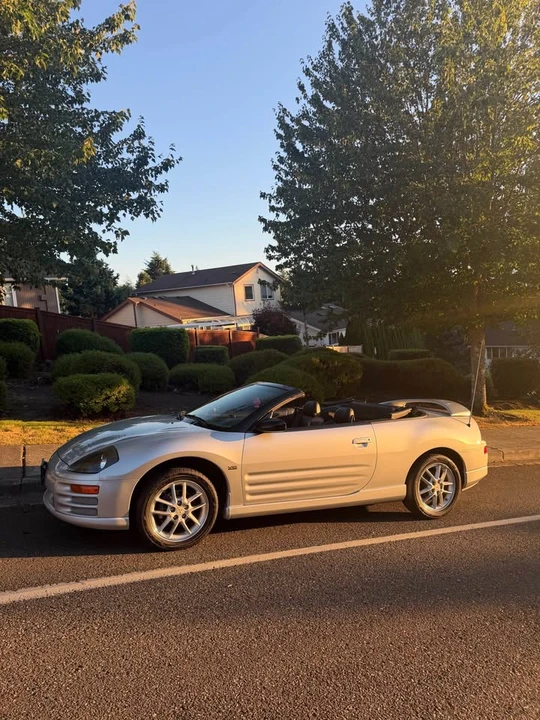 2001 Mitsubishi Eclipse 3rd Gen - Image 9 of 16