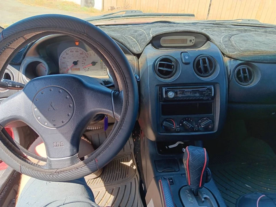 2001 Mitsubishi Eclipse 3rd Gen - Image 5 of 9