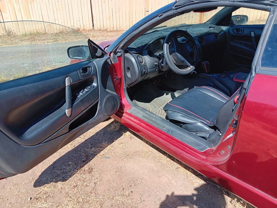 2001 Mitsubishi Eclipse 3rd Gen - Image 6 of 9