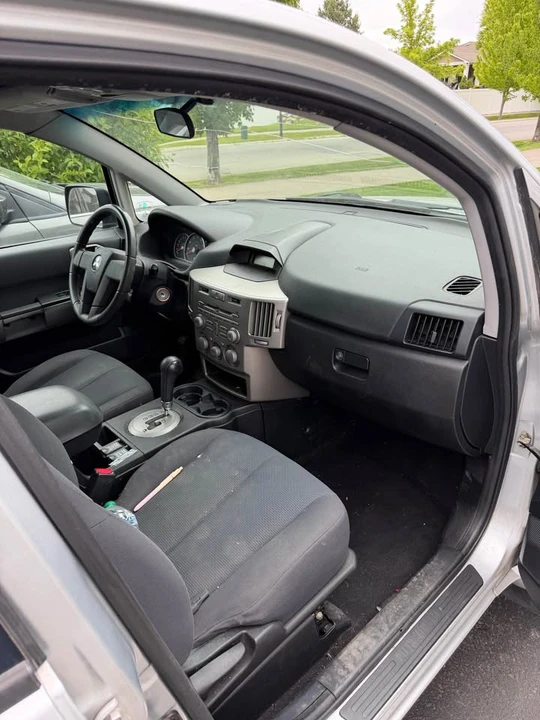 2001 Mitsubishi Endeavor - Image 6 of 6