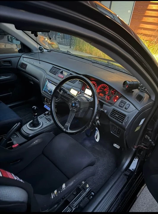 2001 Mitsubishi Lancer Evolution VII 7th Gen - Image 7 of 9