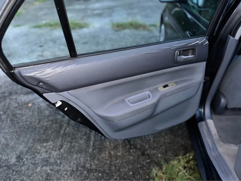 2001 Mitsubishi Lancer 8th Gen - Image 12 of 17