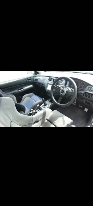 2001 Mitsubishi Lancer - Image 10 of 18