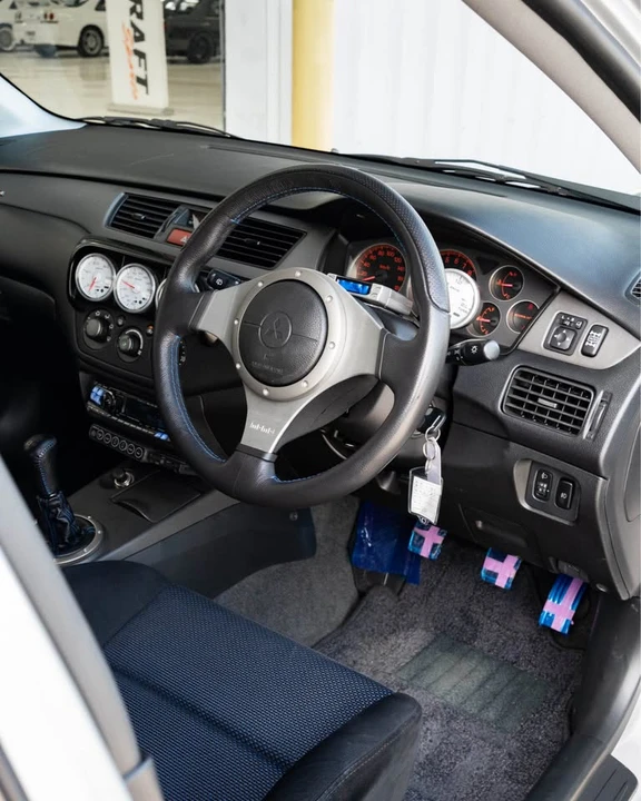 2001 Mitsubishi Lancer Evolution VI 6th Gen - Image 10 of 13