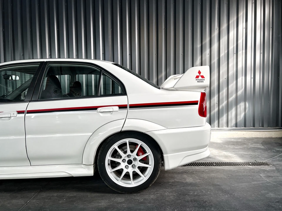 2001 Mitsubishi Lancer Evolution VI 6th Gen - Image 19 of 30