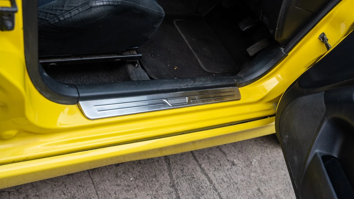 2001 Mitsubishi Lancer Evolution VII 7th Gen - Image 18 of 30